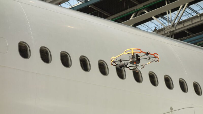 Авиакомпания LATAM использует дроны для проверки самолётов